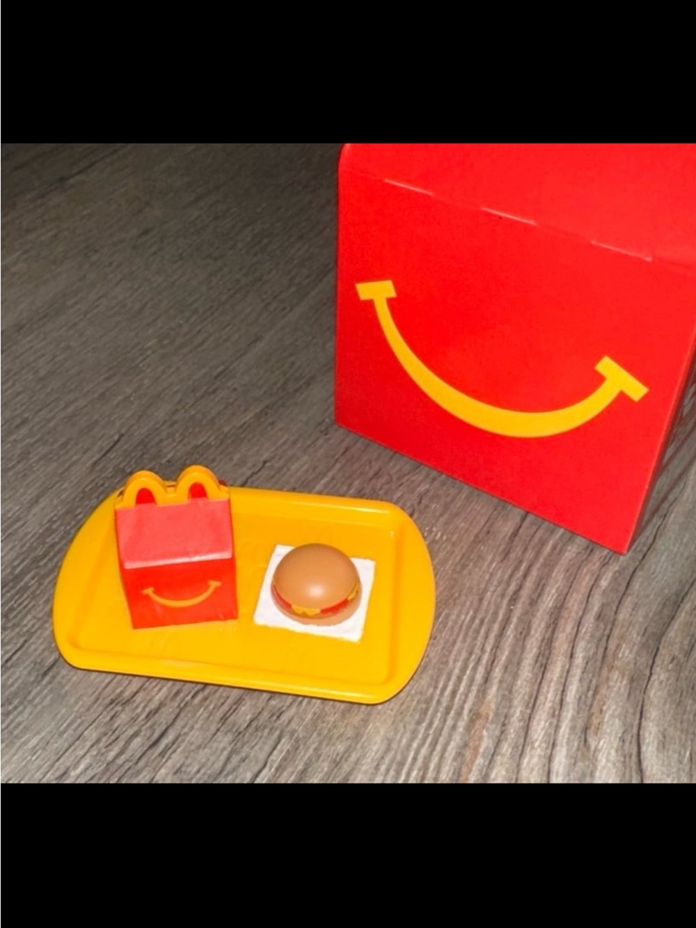 NWT Lil McDonald’s Mini Burger Happy Meal Box Tray Happy Meal Toy